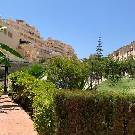 Encantador Piso Con Terraza Y Piscina Daire Benalmádena Dış mekan fotoğraf