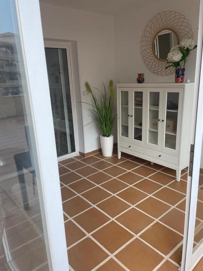 Encantador Piso Con Terraza Y Piscina Daire Benalmádena Dış mekan fotoğraf