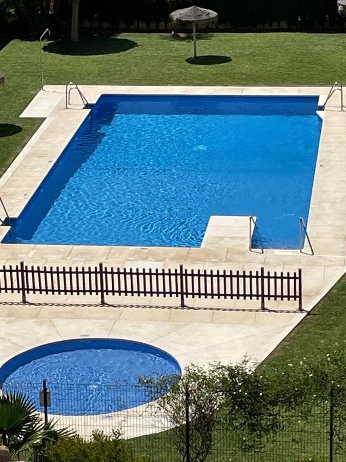 Encantador Piso Con Terraza Y Piscina Daire Benalmádena Dış mekan fotoğraf
